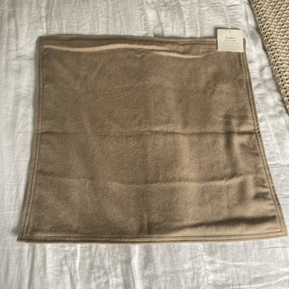 Restoration Hardware RH 100% Cashmere Oatmeal Pillow Cover 22x22